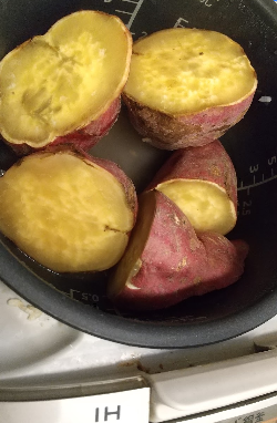 炊飯器　ふかしいも